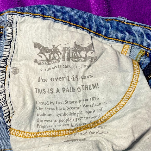 Levi’s Jeans (damaged) - Picture 3 of 4